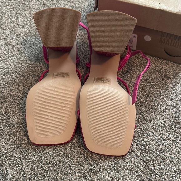 Steve Madden Pink Women's Heels - Picture 2 of 3